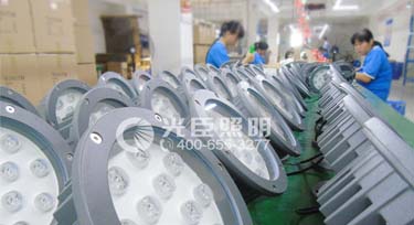 捉住8月的尾巴，光臣大功率投光燈成熱銷產品